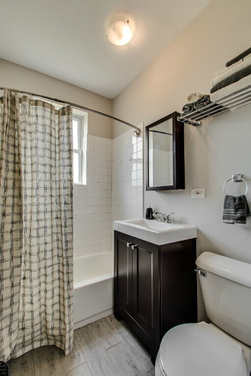 Photo - 1627 N Humboldt Blvd Unit 2I