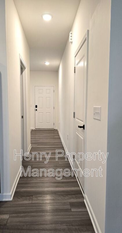 Photo - 14 White Hart Ct