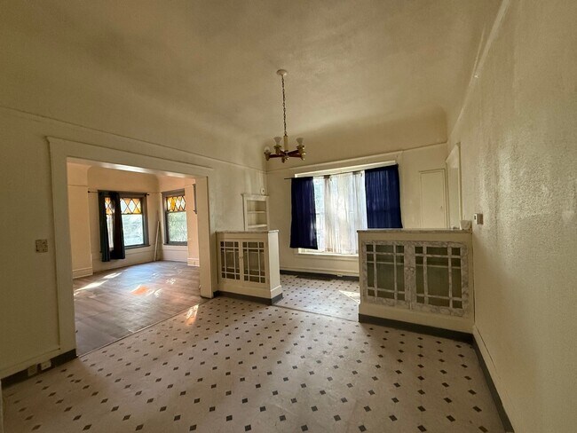 Photo - 1123 N Commerce St Unidad 1123 N Commerce