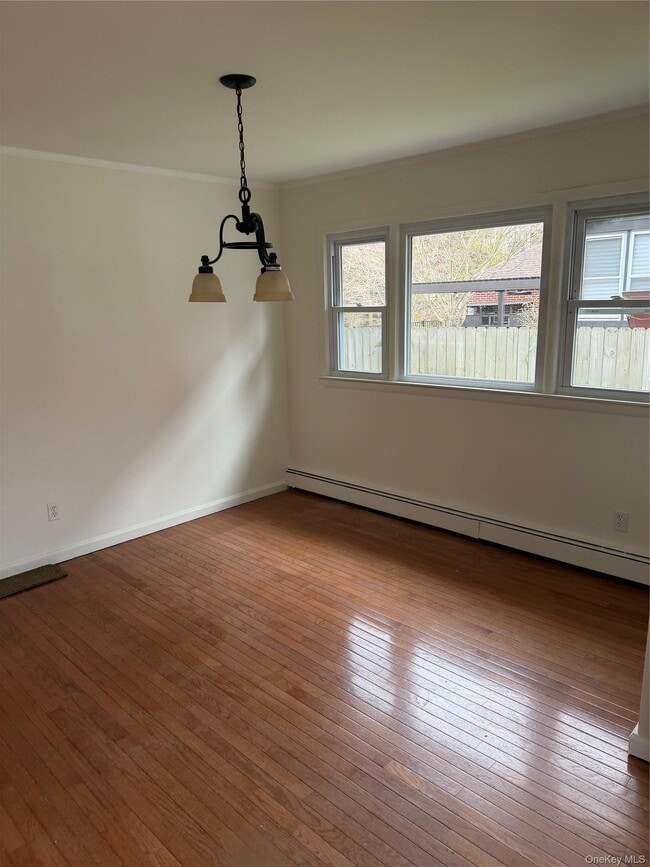 Photo - 21 Chateau Dr