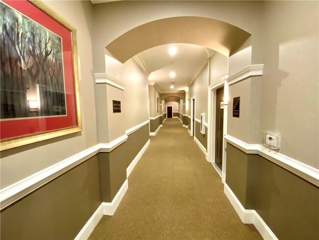 Photo - 3635 E Paces Cir Unidad 1107