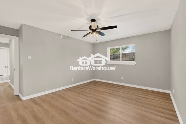 Photo - 507 S Spring Creek Dr