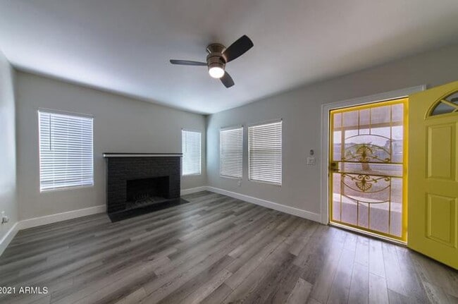 Photo - 908 E Pasadena Ave Unit 908 E Pasadena-Main