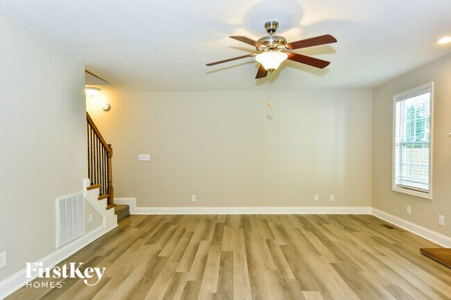 416 Leslie Wood Dr