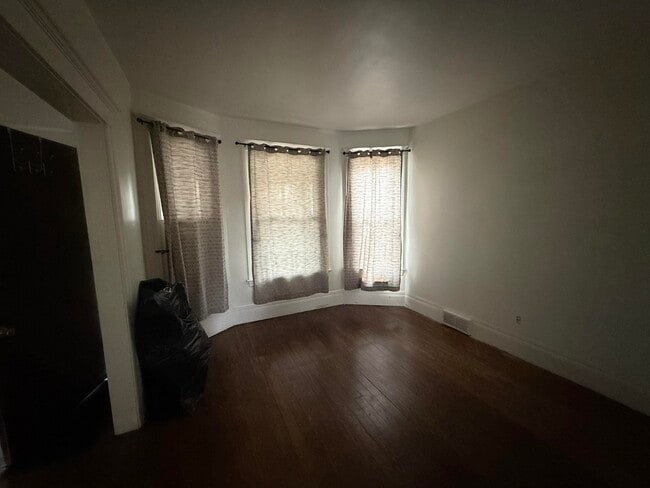 Photo - 3788 Burns Ave