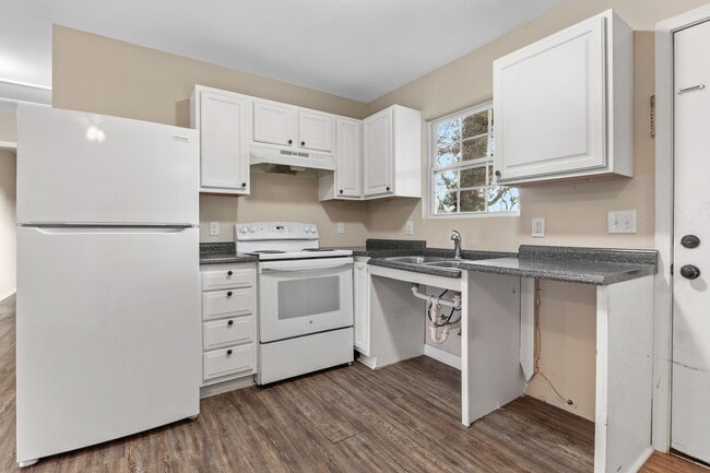 Golf View Apartments