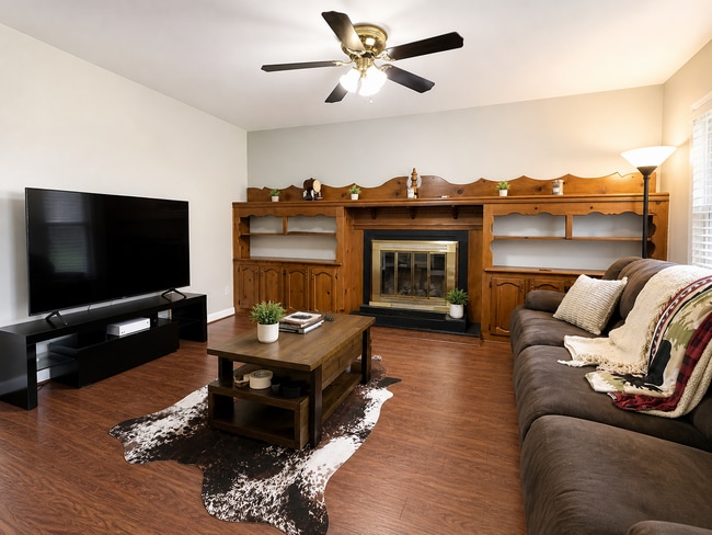 Photo - 622 Wooddale Ct