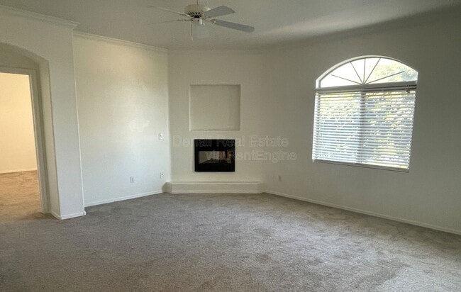 Photo - 955 E Knox Rd Unit 216