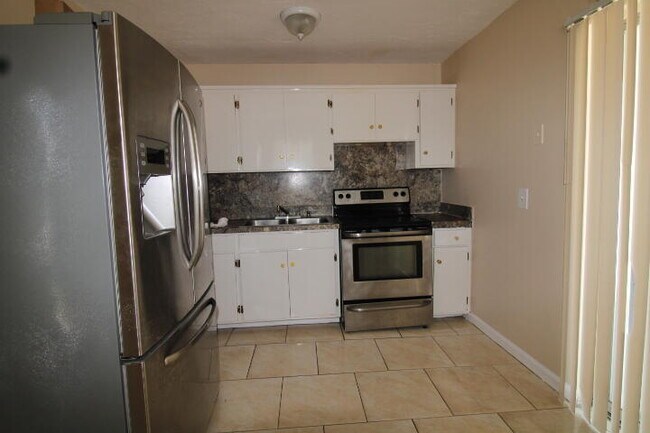 Photo - 1412 W 6th St