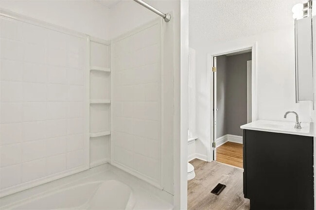 165 Thurston Rd Unit 165 Thurston
