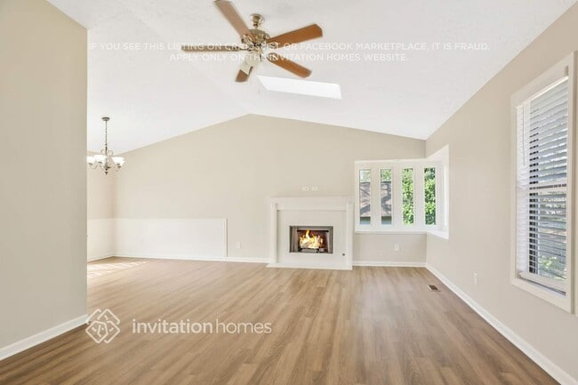 Photo - 3639 Regent Dr