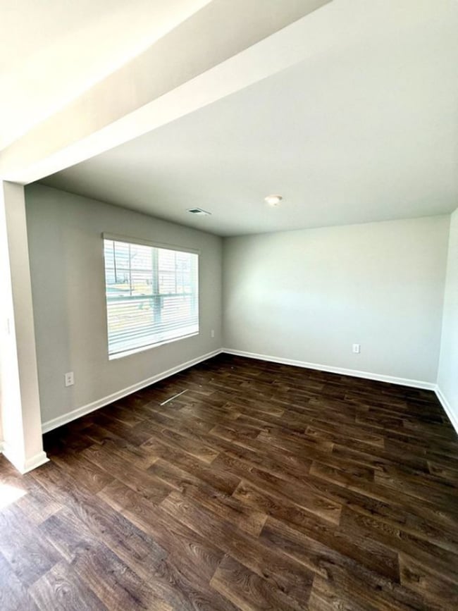 Photo - JULY SPECIAL!!! $1,000 off first full months rent with acceptable credit!! Welcome to this beauti...