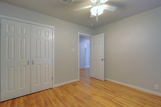 Photo - 5611 Arboles Dr