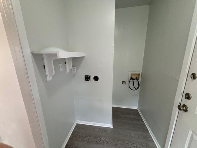 Photo - PRELEASING FOR MID AUGUST! Cozy 3/2 in the Heart of South Austin!