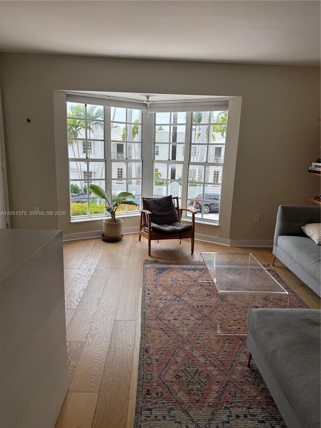 1457 Meridian Ave Unit 203