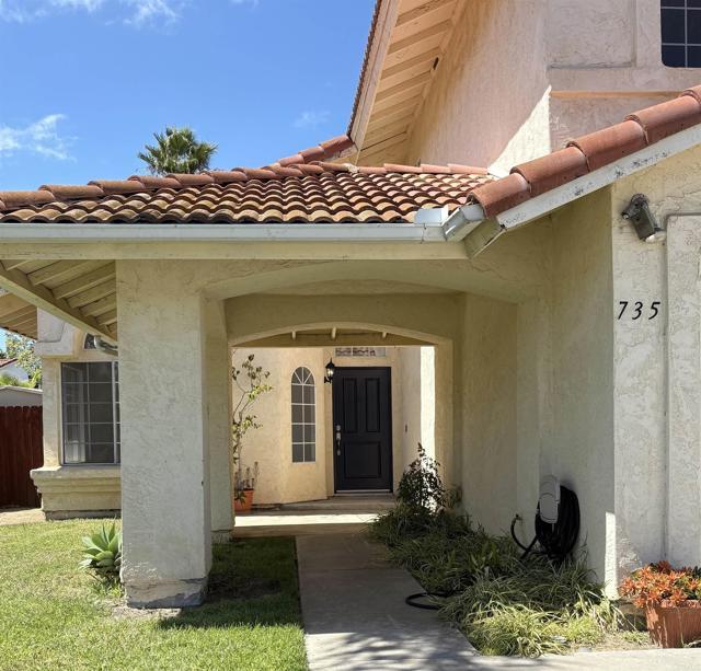 Photo - 735 Rivertree Dr