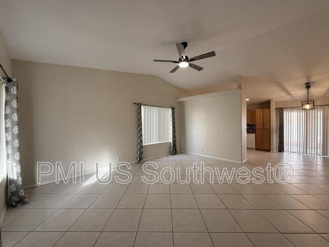 Photo - 4408 S Caitlan Ave