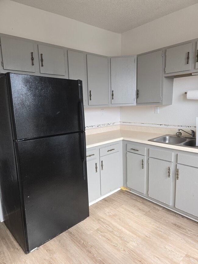 Photo - 301 E Lorena Ave Unit 1