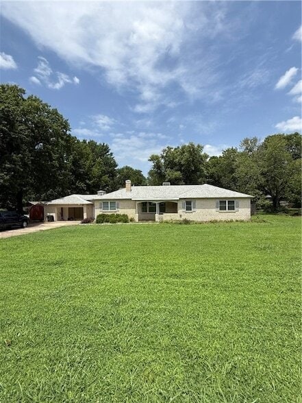 Building Photo - 1918 W Wedington Dr Rental