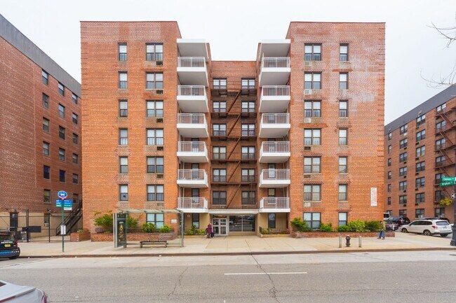3205 Emmons Ave Unit 4J