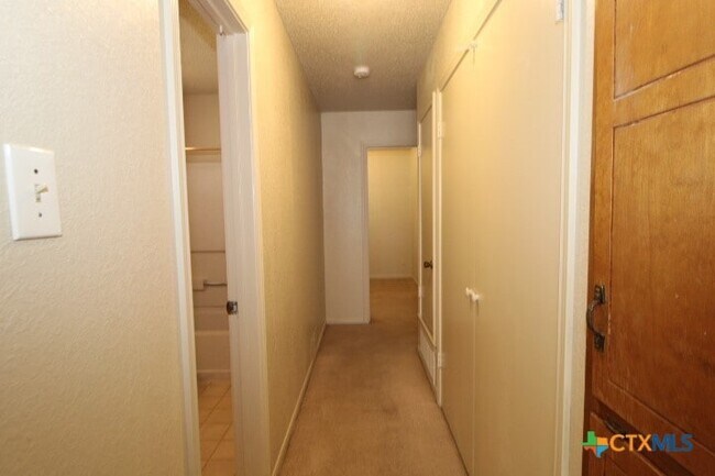 Photo - 208 Sorrell Dr Unit A