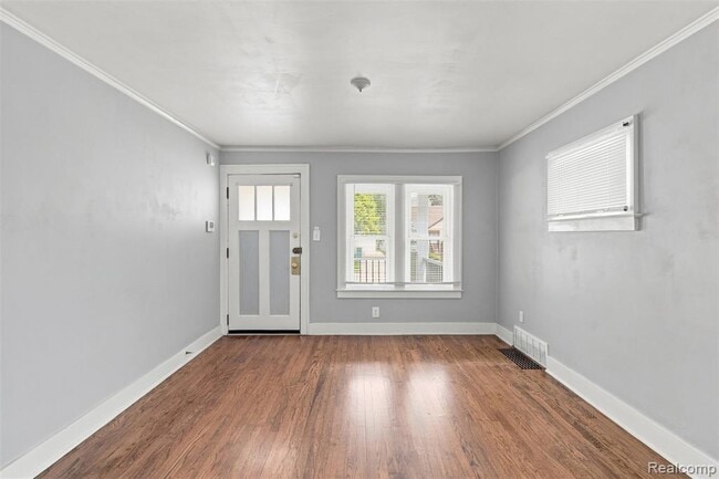Photo - 329 Sonoma Ave