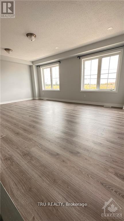 Photo - 1694 Maple Grove Rd