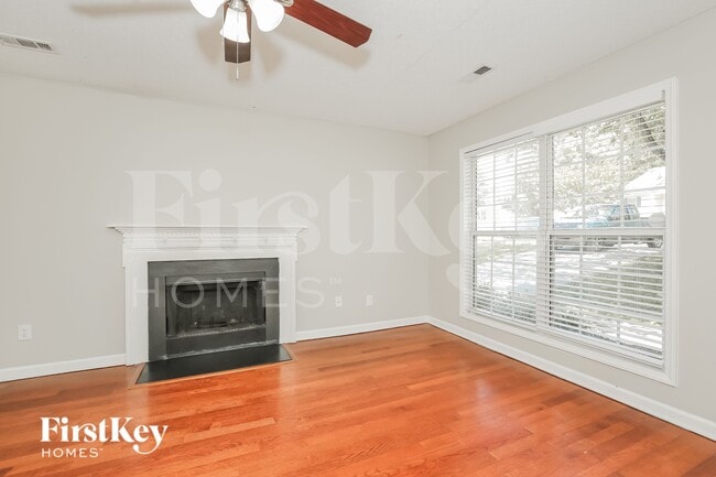 Photo - 6877 Ironwood Cir