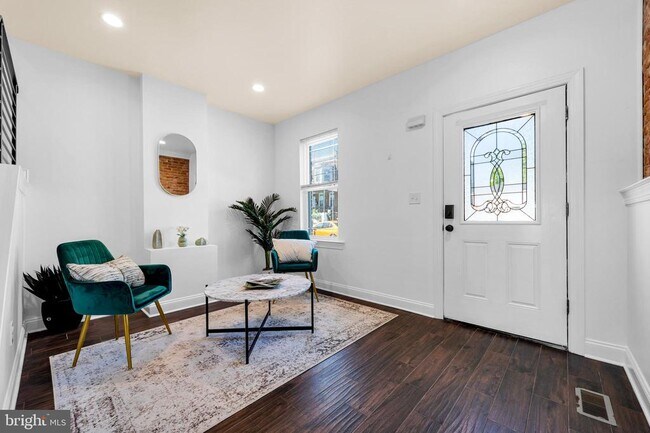 Photo - 129 Sixth St