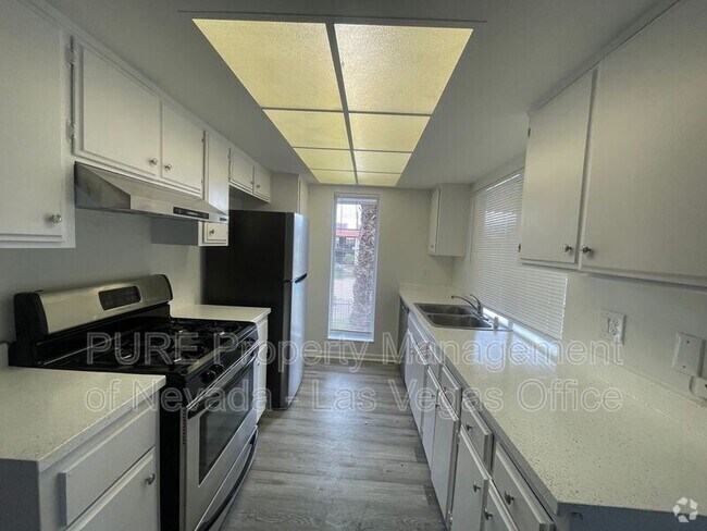 Building Photo - 1405 E Vegas Valley Dr Unit #230 BLDG 23 Rental