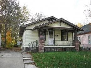 Photo - 735 W Division St