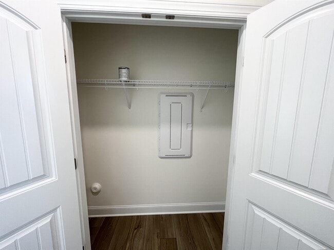 Photo - 324 Highview Dr