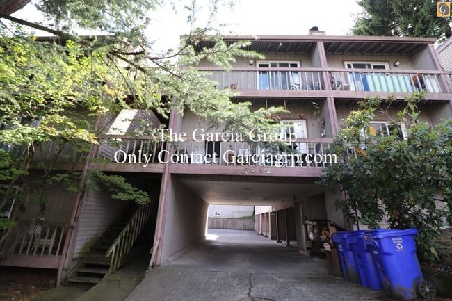 Building Photo - 3712 S Kelly Ave Unit # 2 Rental