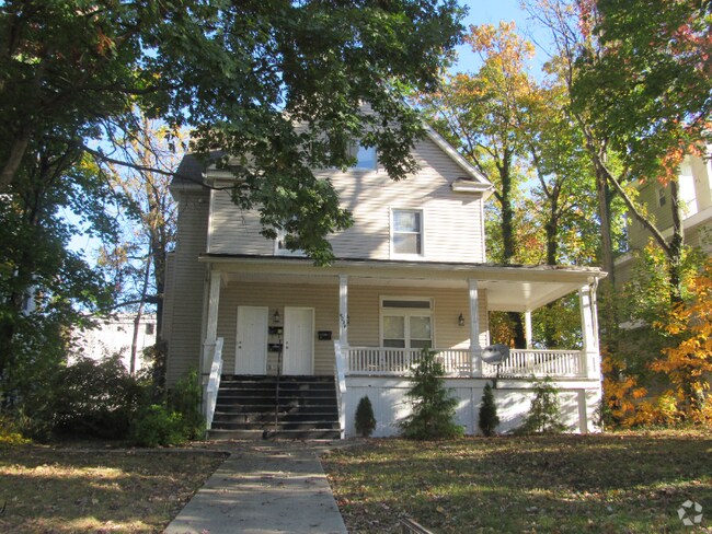 Building Photo - 4014 Maine Ave Unit #1 Rental