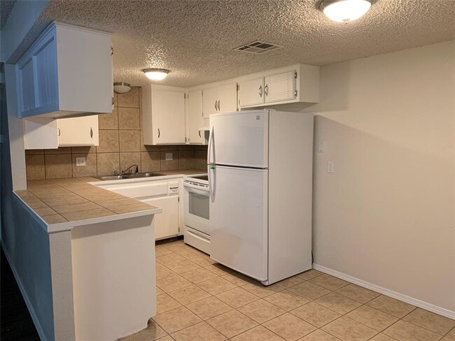 Photo - 997 N 5th St