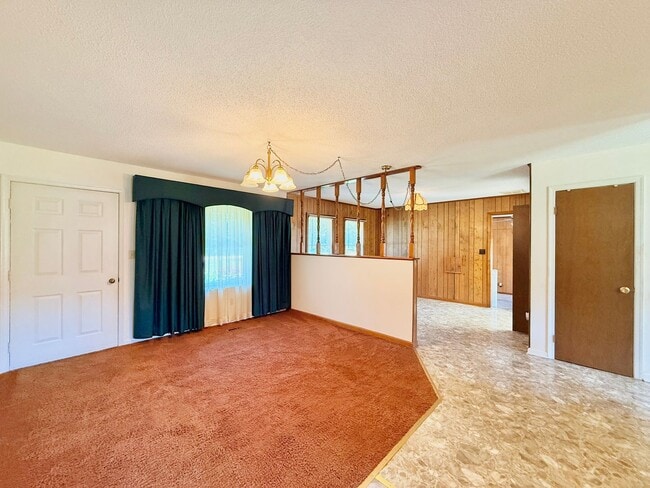 Photo - Charming 3 Bedroom Home for Rent!