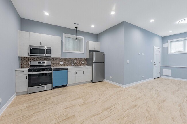 Photo - 3029 W Washington Blvd