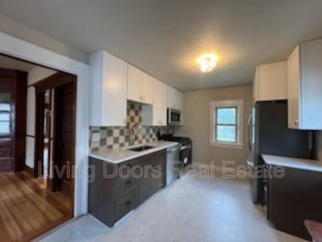 Photo - 602 C St