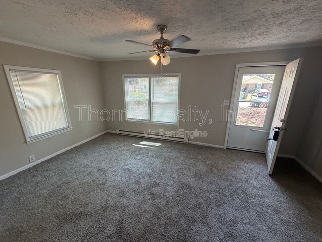 Photo - 702 E Phillips St