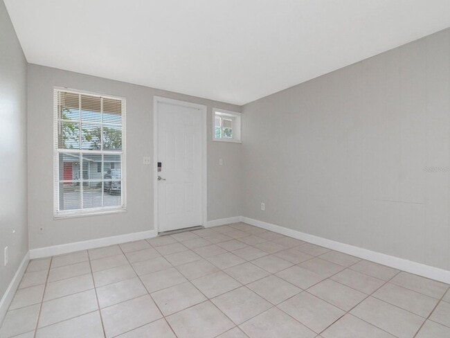 104 Karde Ln