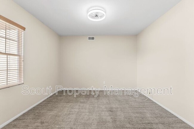 Photo - 34349 Lamborn St