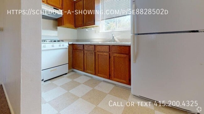 Building Photo - 1170-1172 2nd St-B Unit B Rental