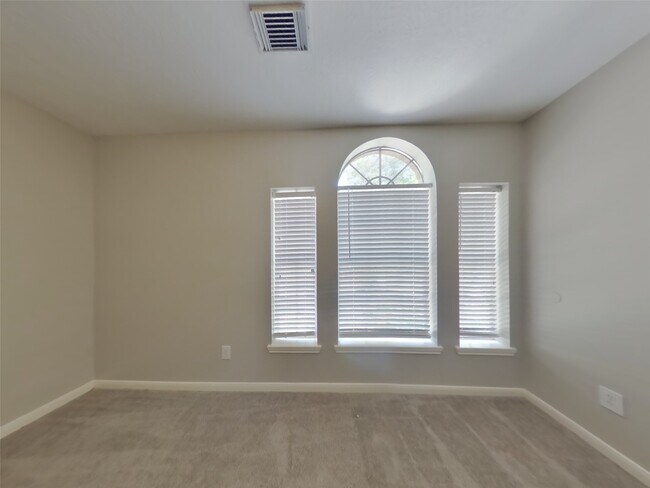 Photo - 9003 Cypress Square Dr