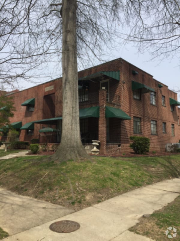 Building Photo - 1126 13th St Rental
