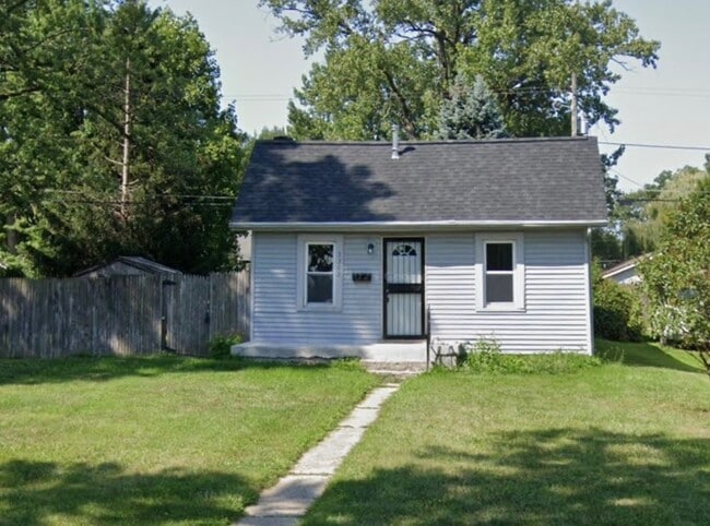 Building Photo - 3303 Harvester Ave