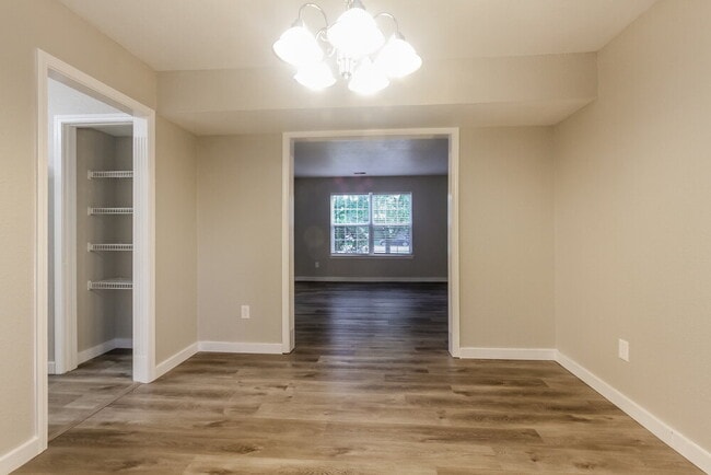 Photo - 4628 Welton St