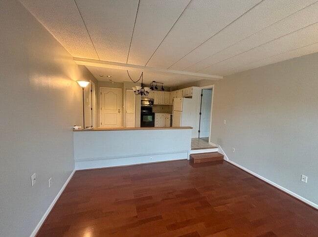 Building Photo - 160 Burkhall St Unit 414