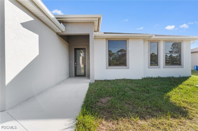 Photo - 1134 Cummings St E