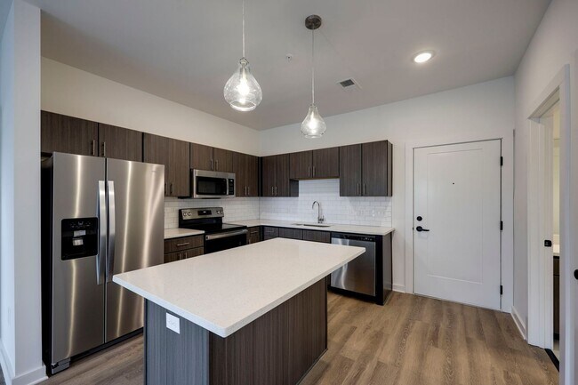 Photo - Attractive Condo 10 Minutes From Downtown Nashville!!