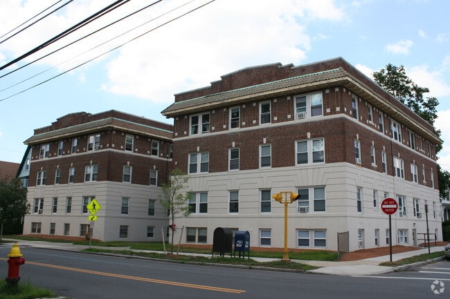 119 West Wyoming